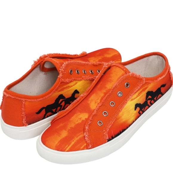 RARE Montana West Western Slip On Tennis Shoes Horses & Cowgirl Size 8 - Picture 1 of 7